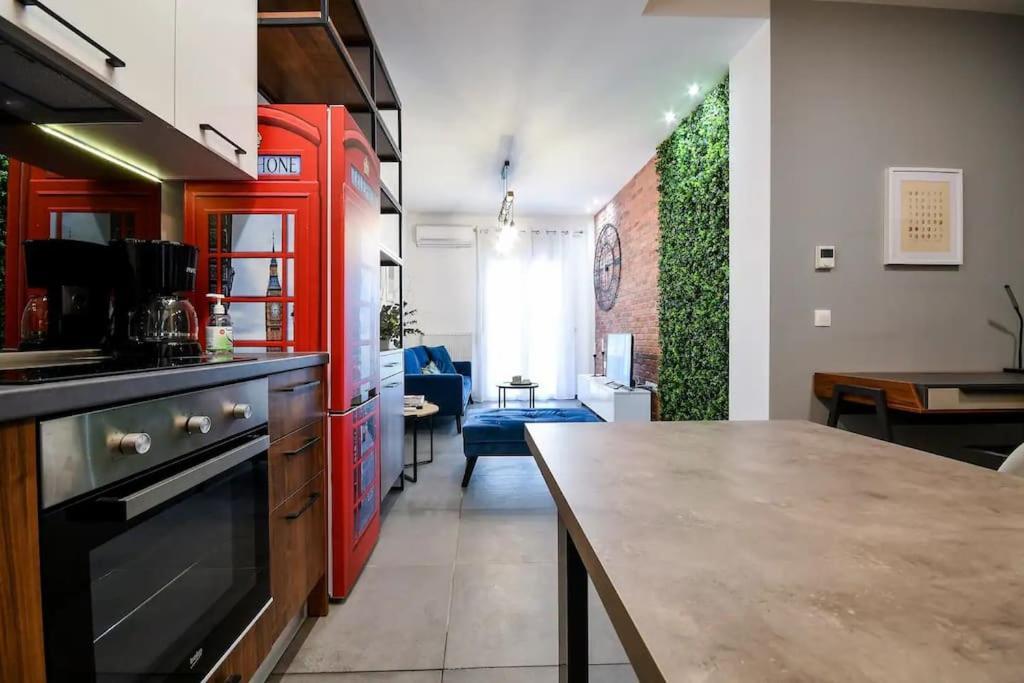 Ophelia Luxurious Suite #Tifhelexpo Thessalonique Extérieur photo